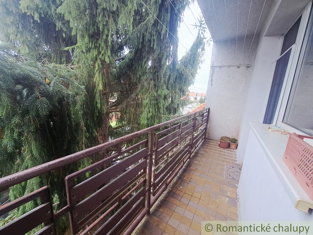 Poschodový dvojgeneračný dom so suterénom a veľkou záhrado - 20