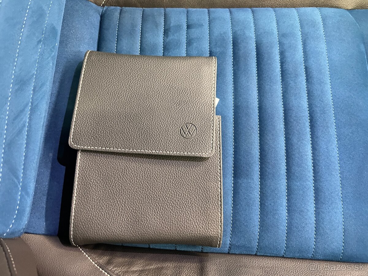 Volkswagen Passat Variant 2.0 TDI EVO Elegance DSG - 20