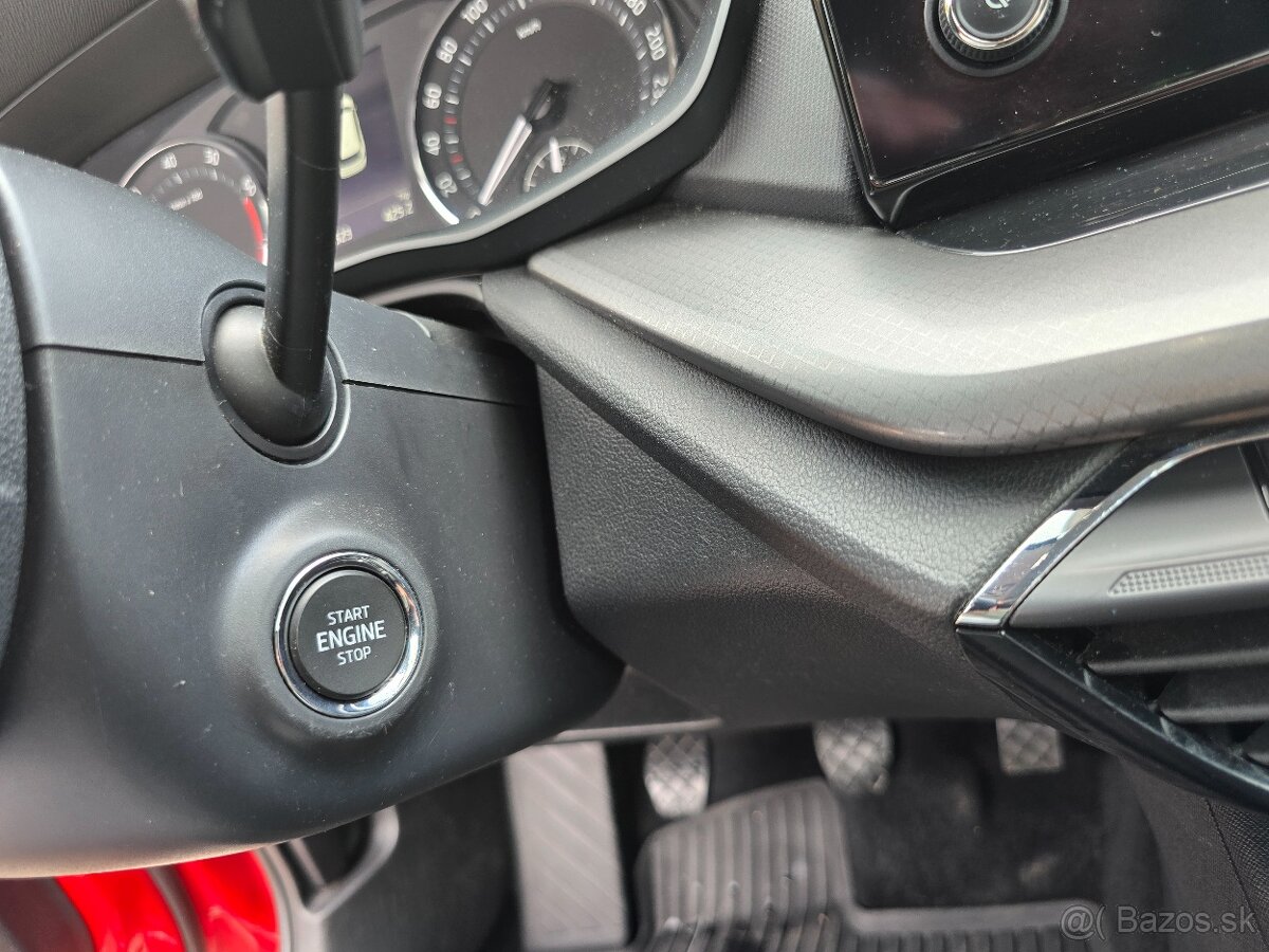 Predam Škoda octavia 4 combi 1.5tsi Kessy LED DPH - 20