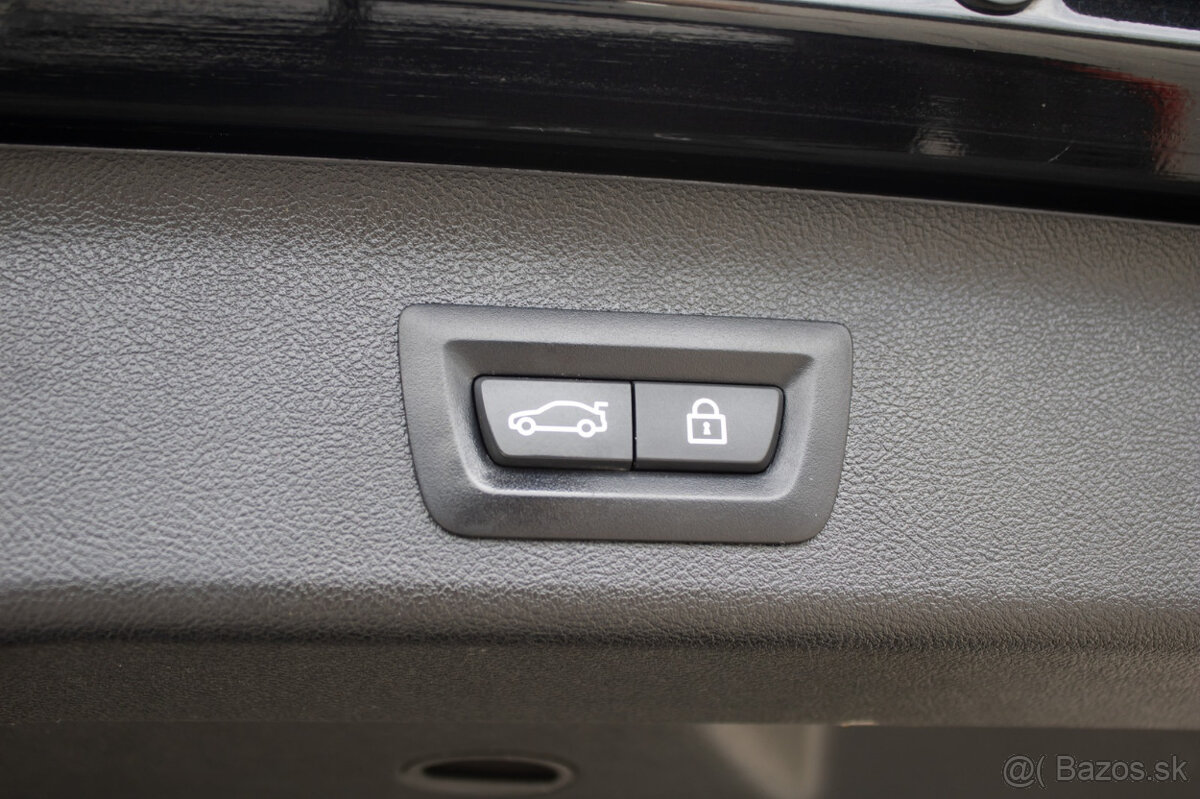 Bmw 5 Touring 530i 4x4 xDrive Sport benzín automat - 20