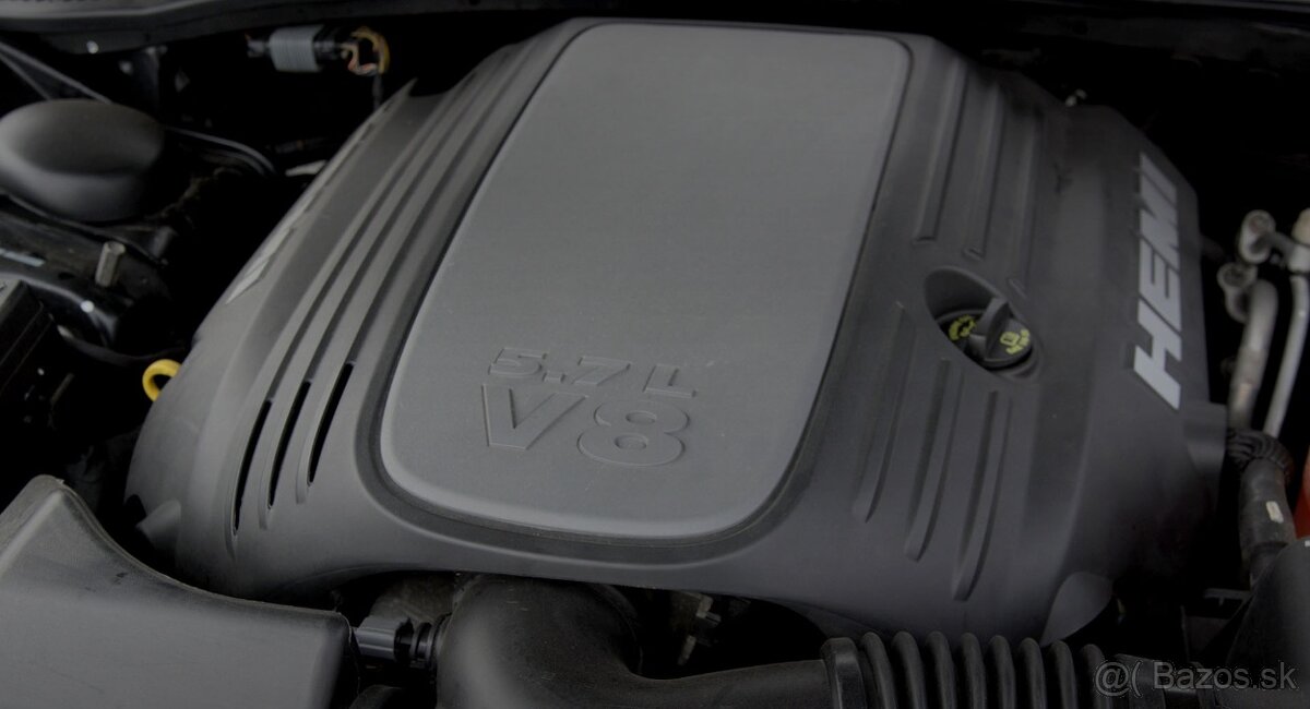 Dodge Challenger 5,7 V8 HEMI R/T - 20