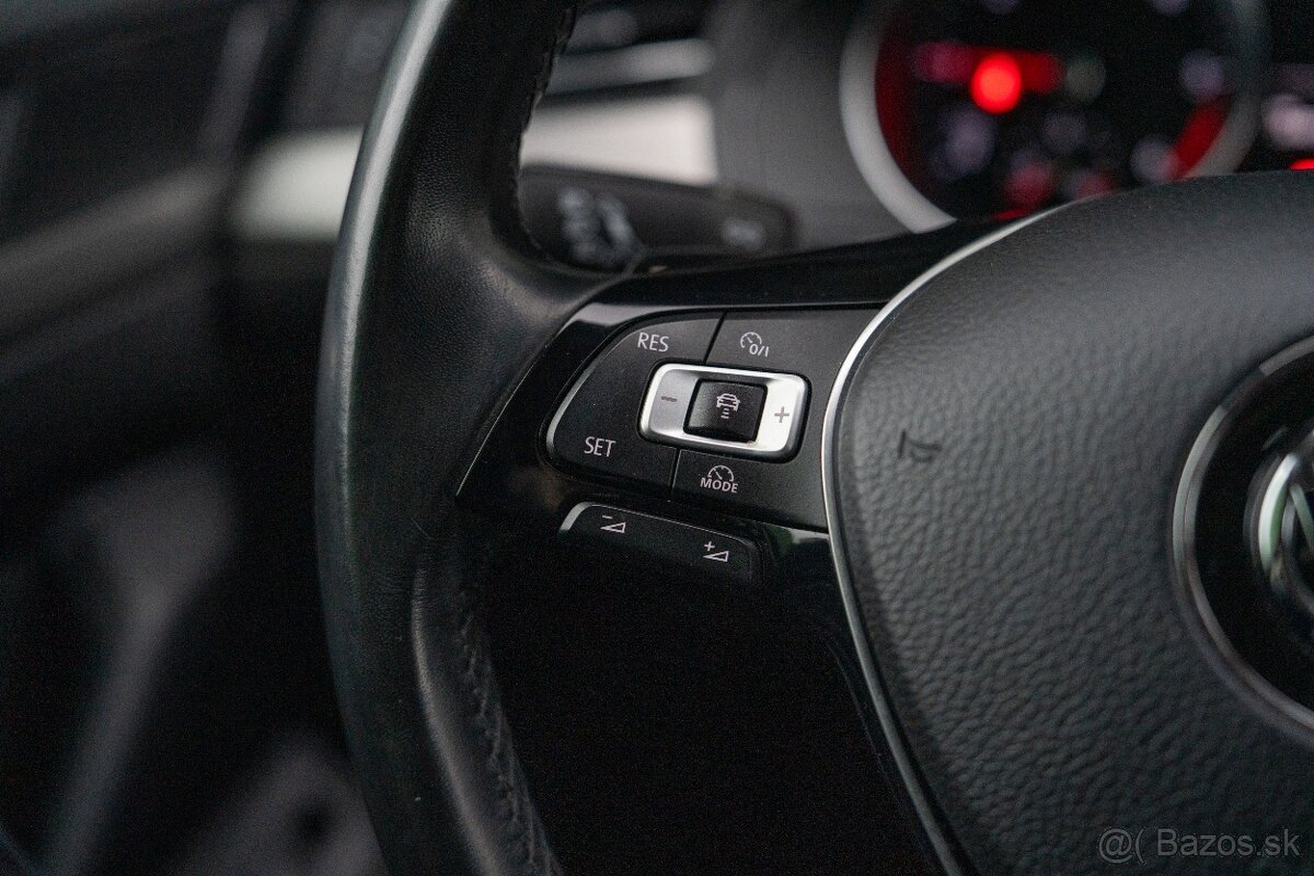 Volkswagen Passat Variant, 2.0 TDi Automat, TOP stav - 20