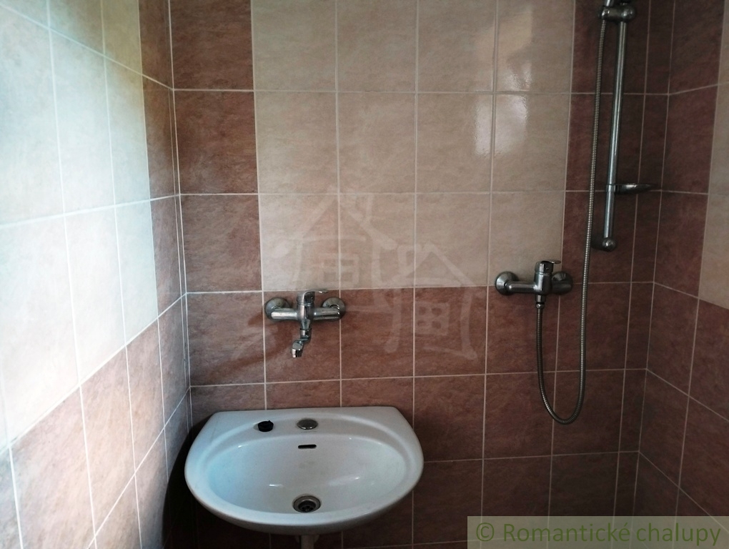 Dom na trvalé bývanie , alebo na chalupárčenie v obci Koš - 20