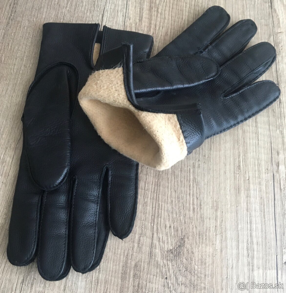 Pánske veci: topánky, mikina, tričká, kraťasy, rifle - 20