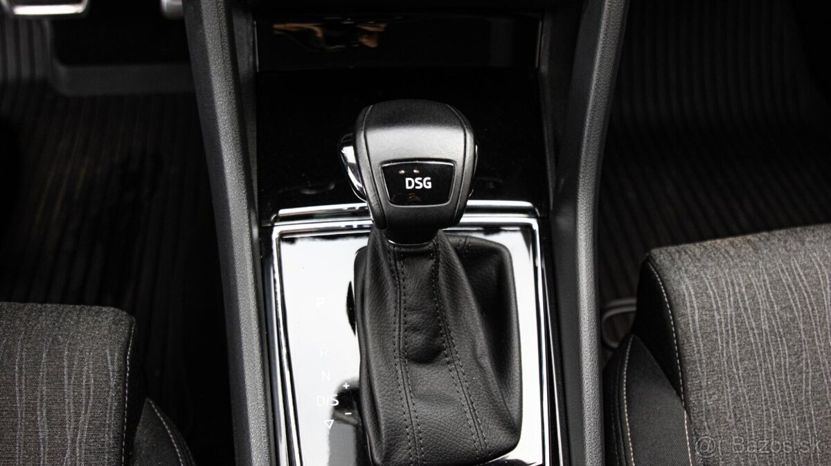 Škoda Karoq 1.6 TDI Live Plus DSG - 20