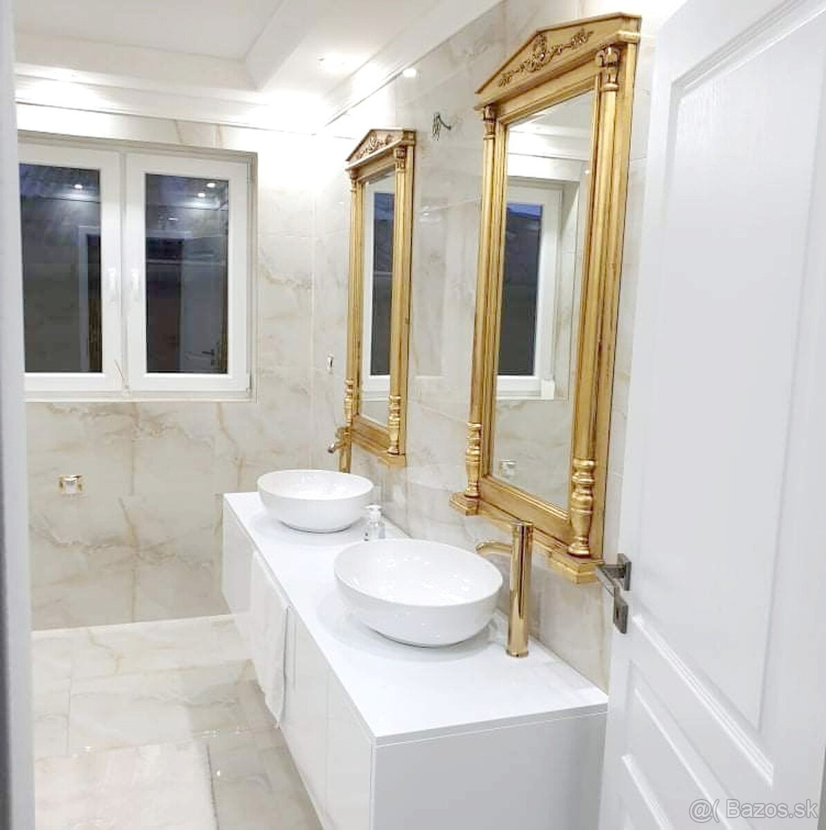 Predaj luxusného rodinného domu v obci Jesenské okr. Rim.Sob - 20