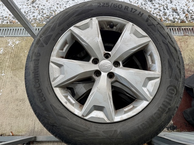 SUBARU FORESTER 2.0d / 4x4 / xenón / ťažné / webasto - 20