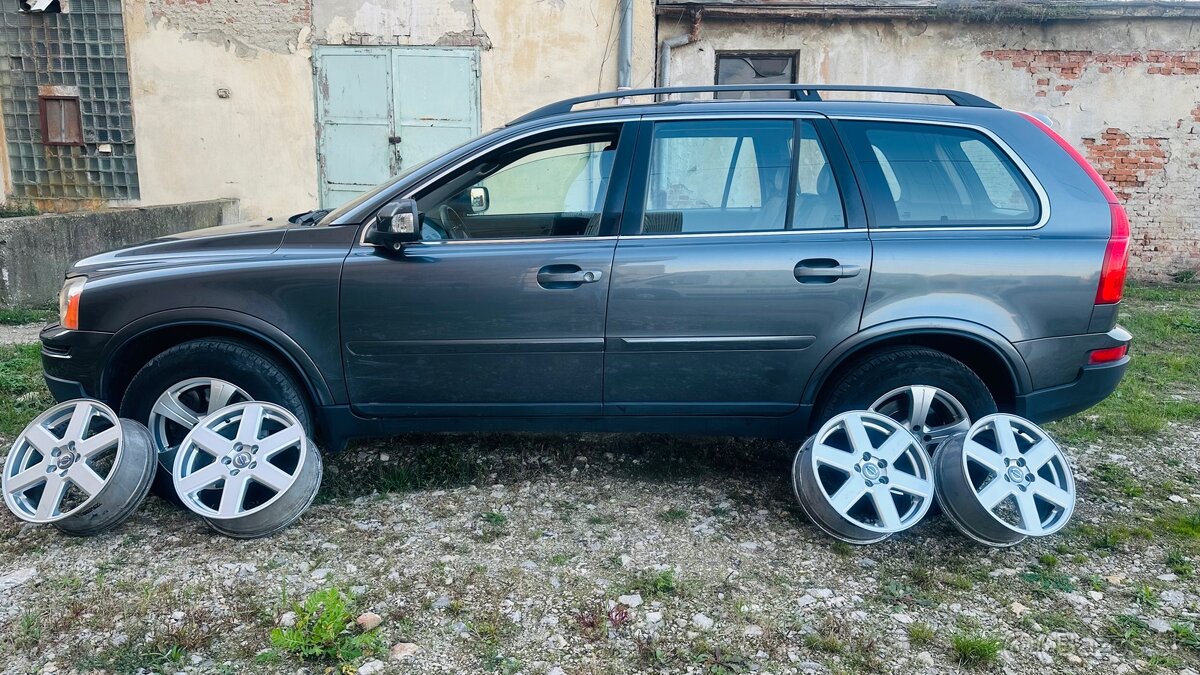 Volvo XC90 2.4 D 4x4 - 20