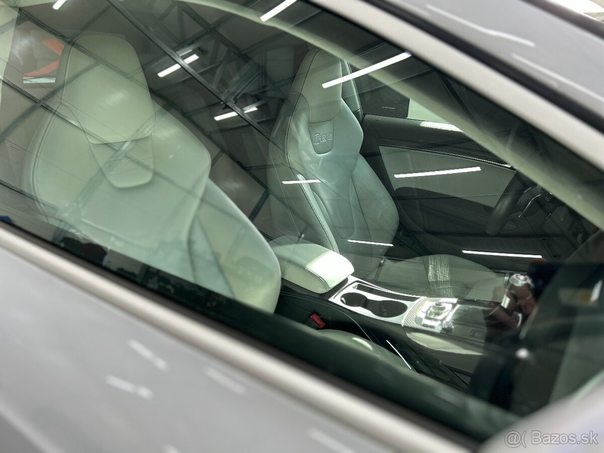 Audi RS5 V8 4.2 FSI quattro S-tronic - 20