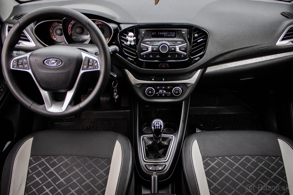 Lada Vesta SW Cross 1.6 MPI, 75kW, M5 - 20