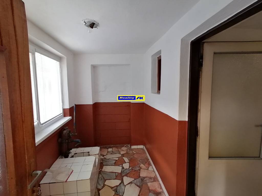 Rodinný dom na predaj, kompletná rekonštrukcia, okres Žilina - 20