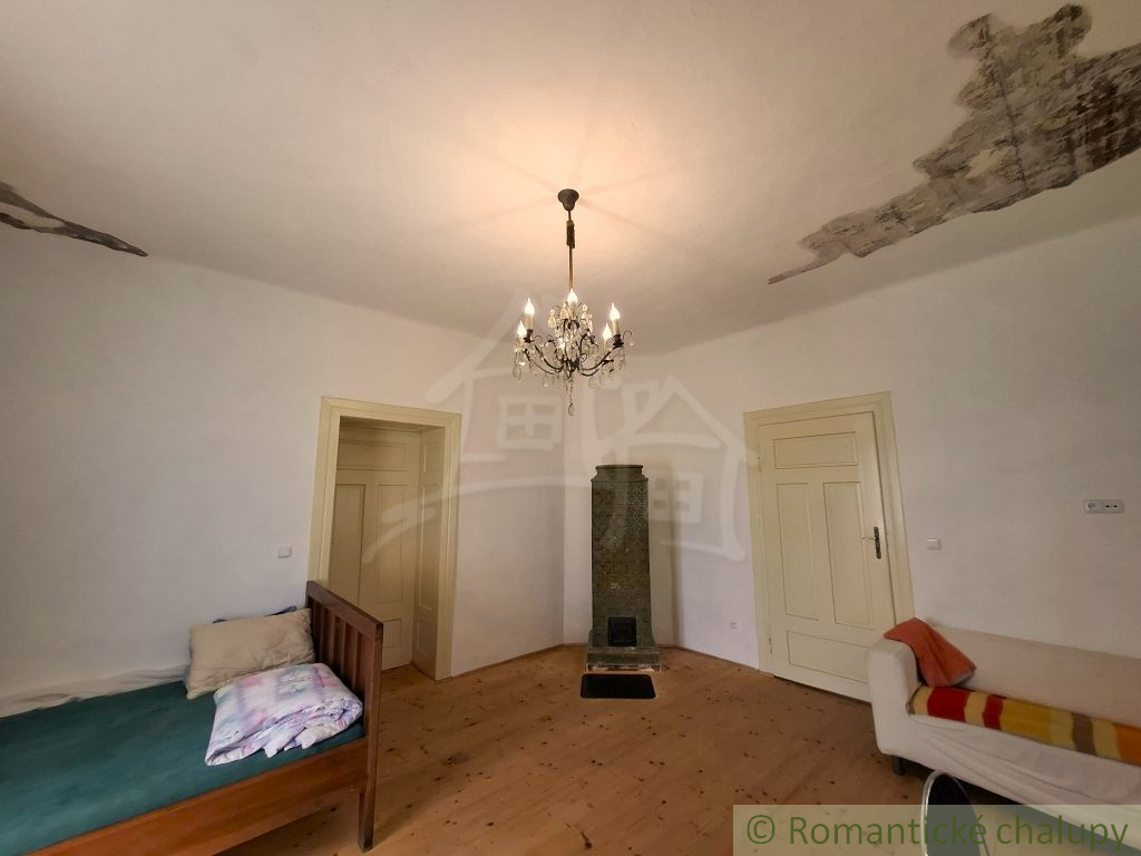 VÝRAZNE ZNÍŽENÁ CENA - Unikátny meštiansky dom s veľkou zá - 20