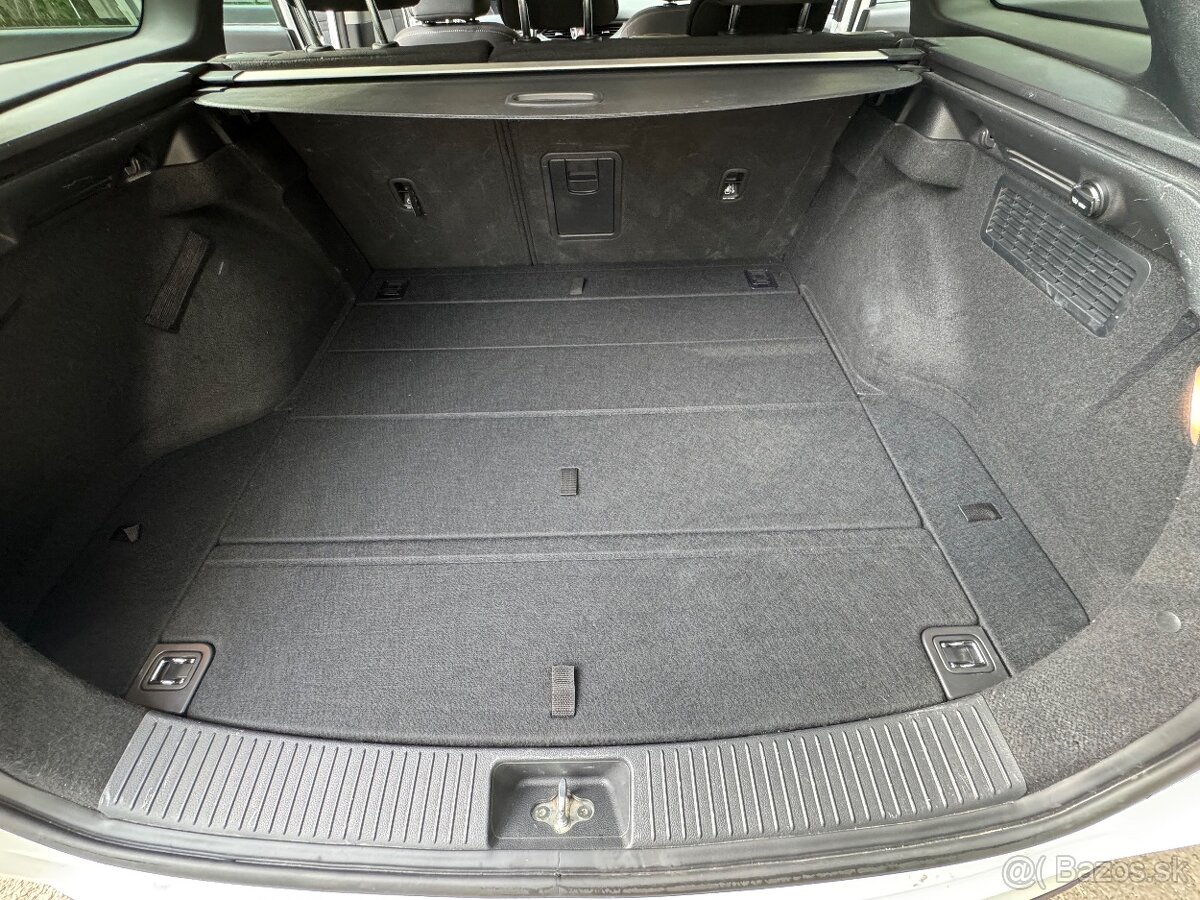 Hyundai i30cw family 1.6crdi - 20