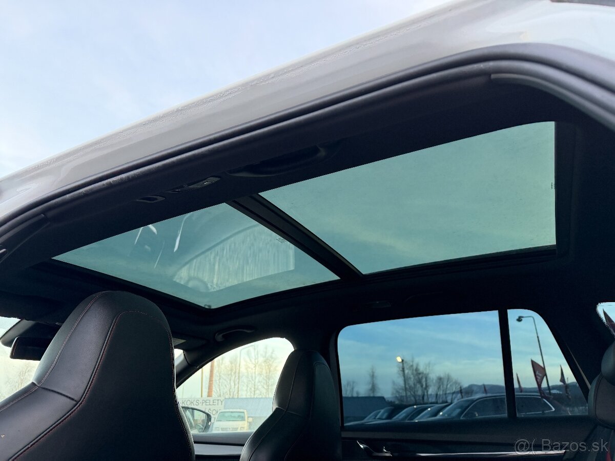 Škoda Octavia Combi 2.0 TDI DPF RS DSG - 20