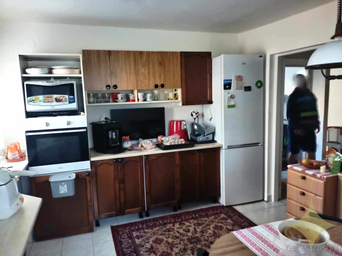 Predaj - výmena 2-oj generačný rodinný dom s veľkým pozemkom - 20