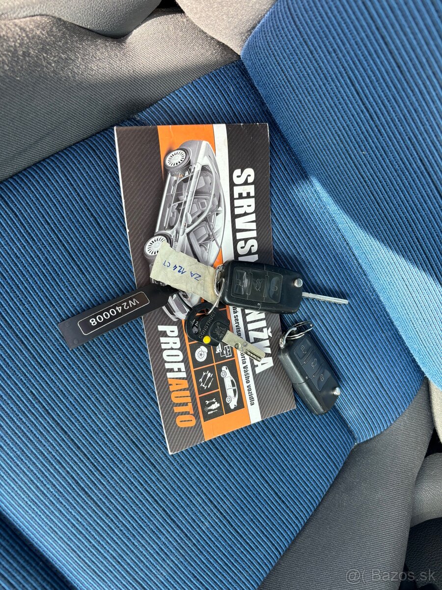 Volkswagen Golf 1.4 Comfortline - 20