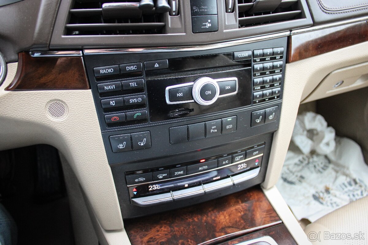 Mercedes-Benz E trieda Kupé 200 BlueEFFICIENCY 7G - 20