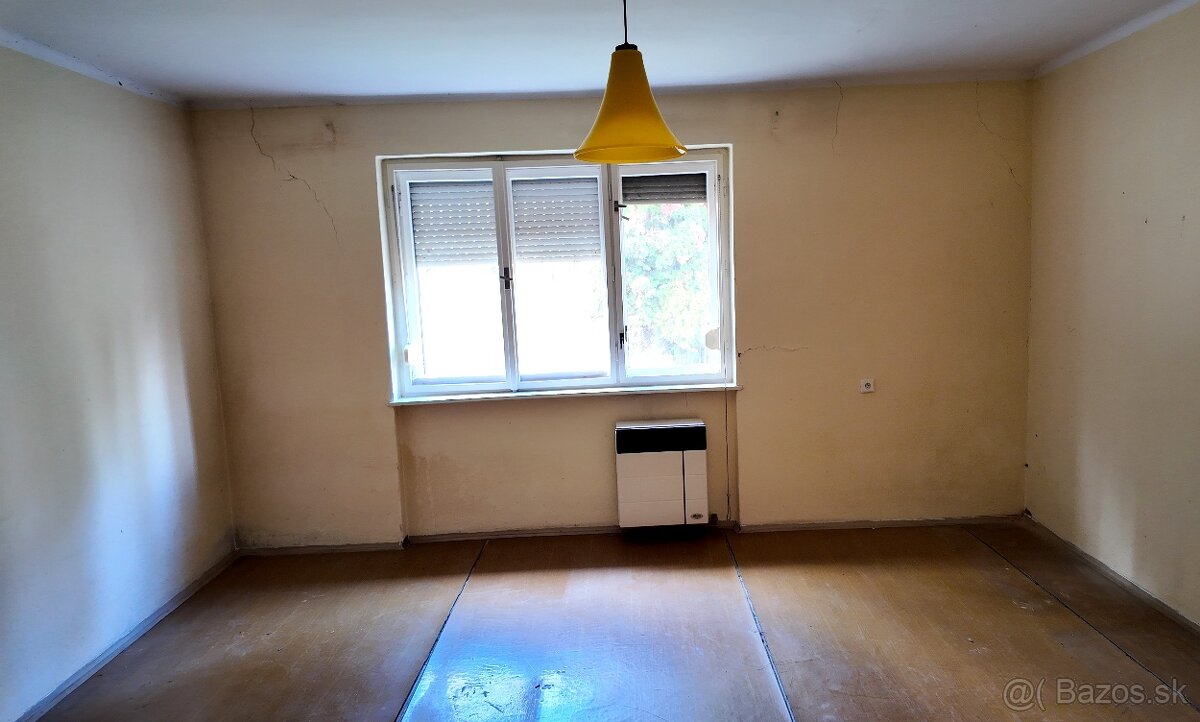 Rodinný dom s možnosťou prerábania v Bake - 20