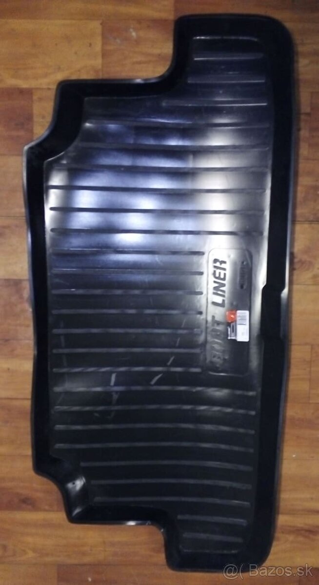 LADA NIVA-plastové podblatníky - 20