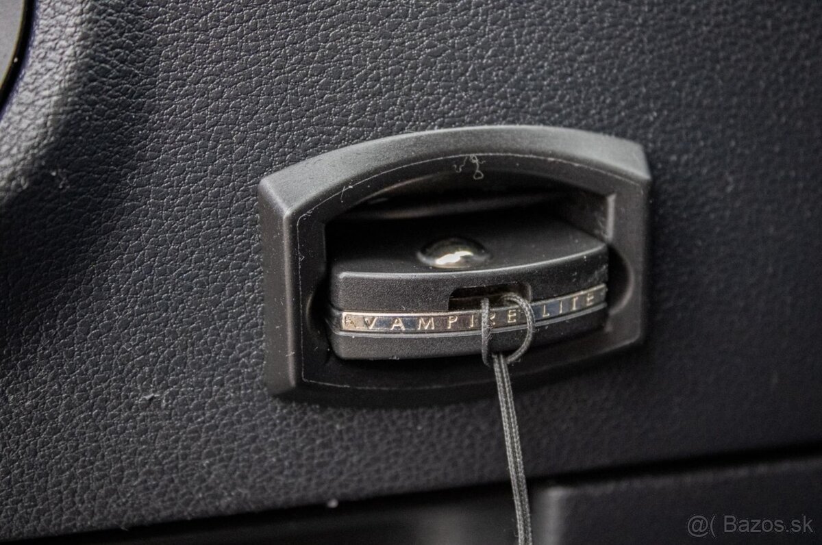 Škoda Octavia Combi 2.0 TDI RS DSG - 20