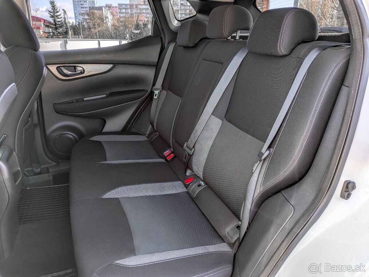 Nissan Qashqai DIG-T 115 N-Connecta Xtronic - 20