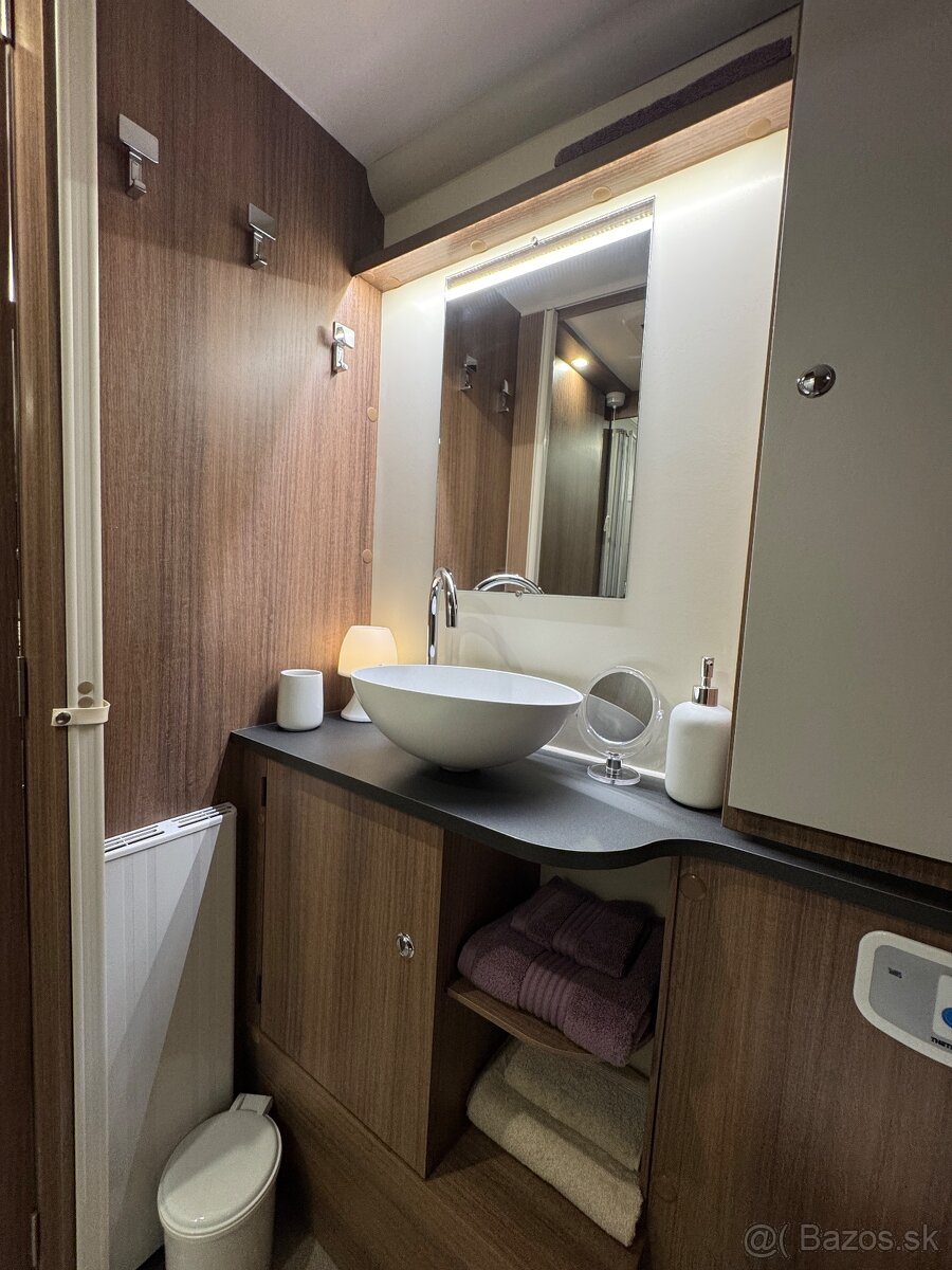 🔱 Anglicky karavan Bailey Unicorn Segovia rok 2018/19 | A - 20