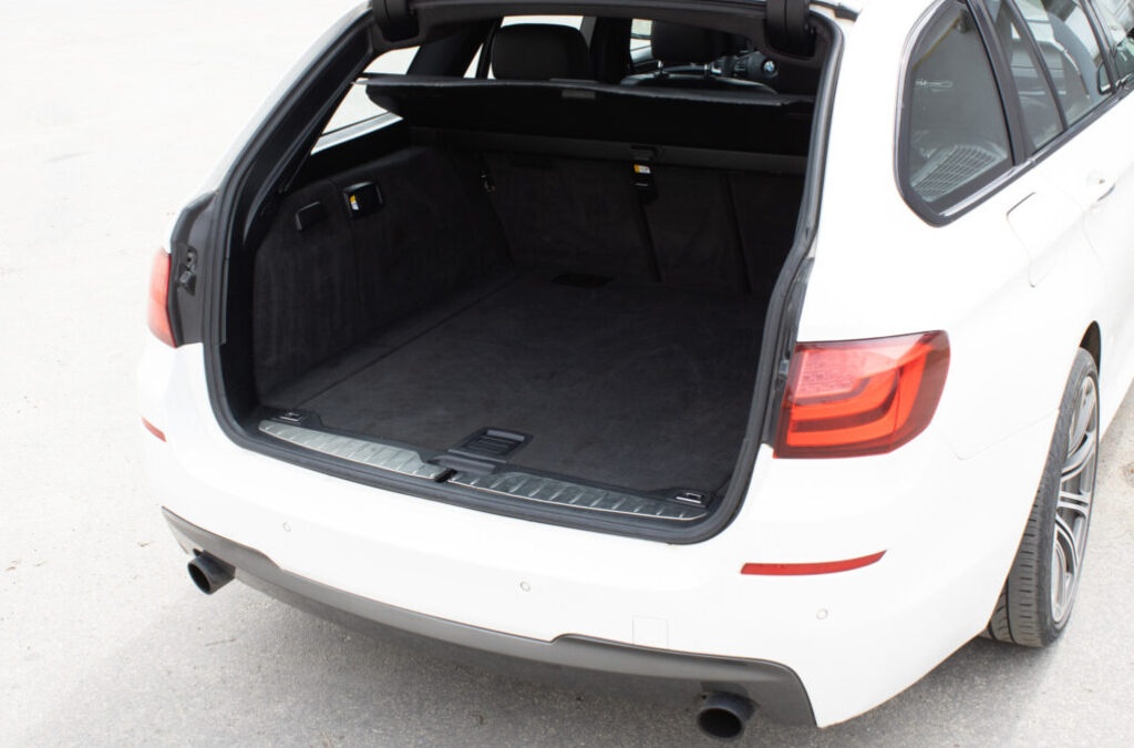 BMW 535d Touring z roku 2012 - 20