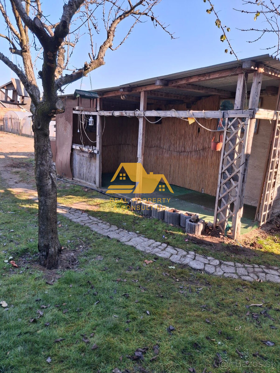 Znížená cena Rodinný dom v tichej uličke v Nesvadoch - 20