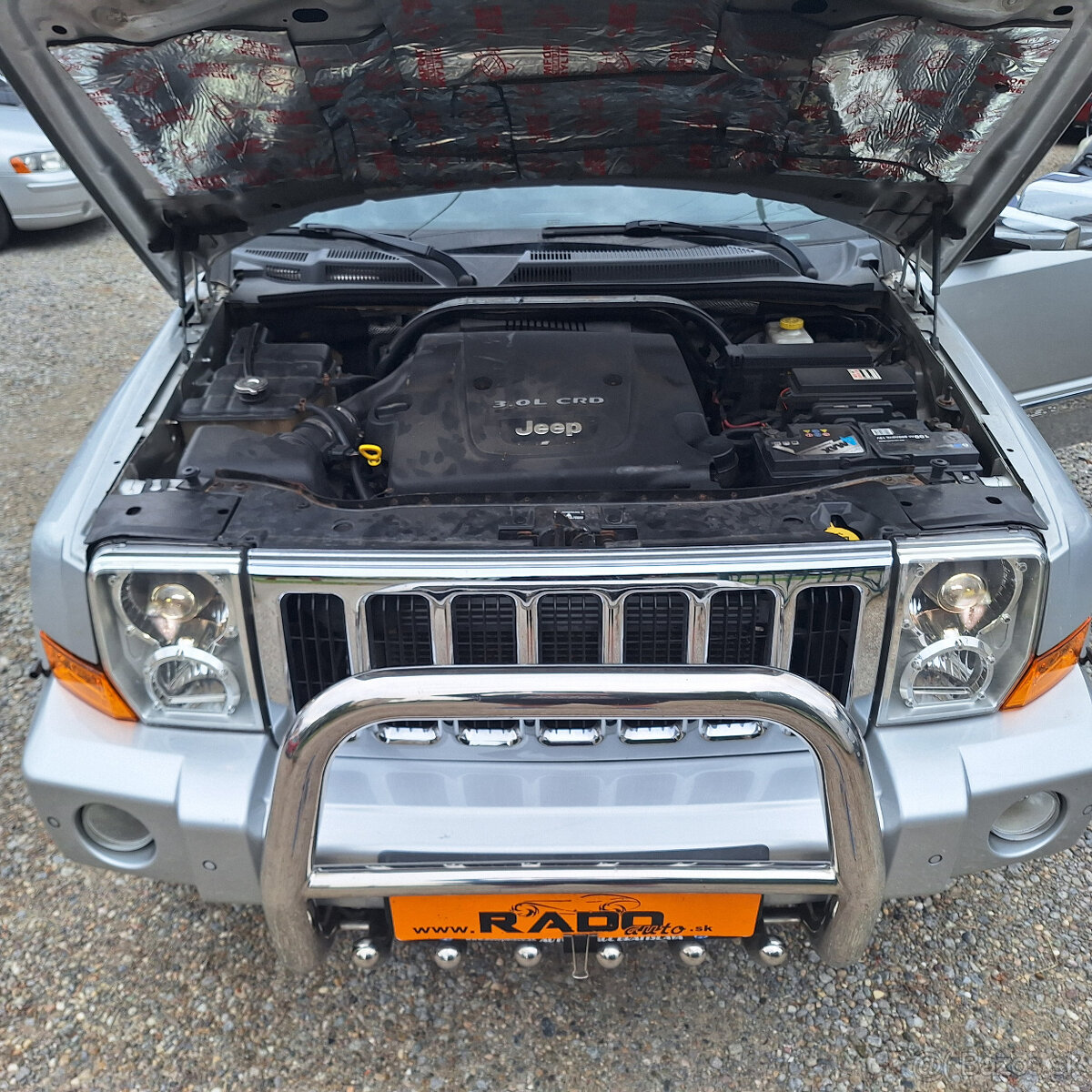 Jeep Commander 3.0 CRD V6 Overland A/T 4x4 - aj na splátky - 20