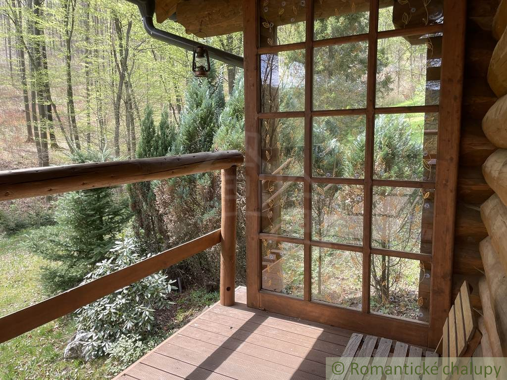 Kanadský zrub pod lesom neďaleko Košíc - 20