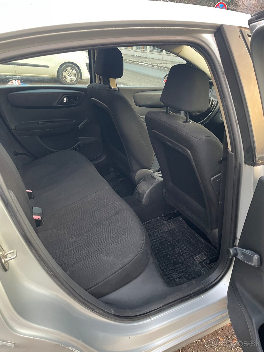 Citroën C4 Hatchback 1.4 16V - 20