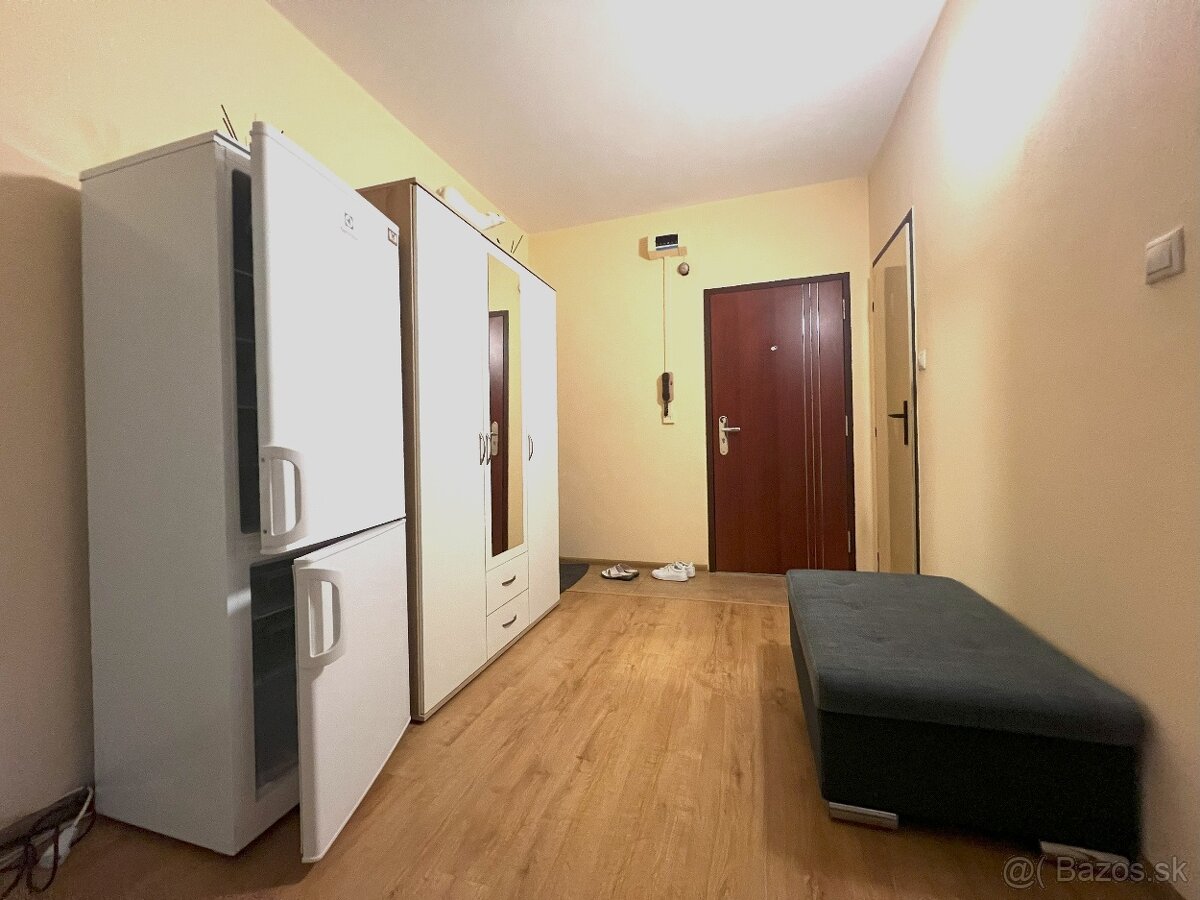 PRENÁJOM zariadený 2 IZB byt 66 m² V. Okr. Partizánske - 20