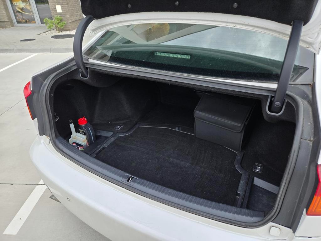 Lexus IS250 A/T - 20