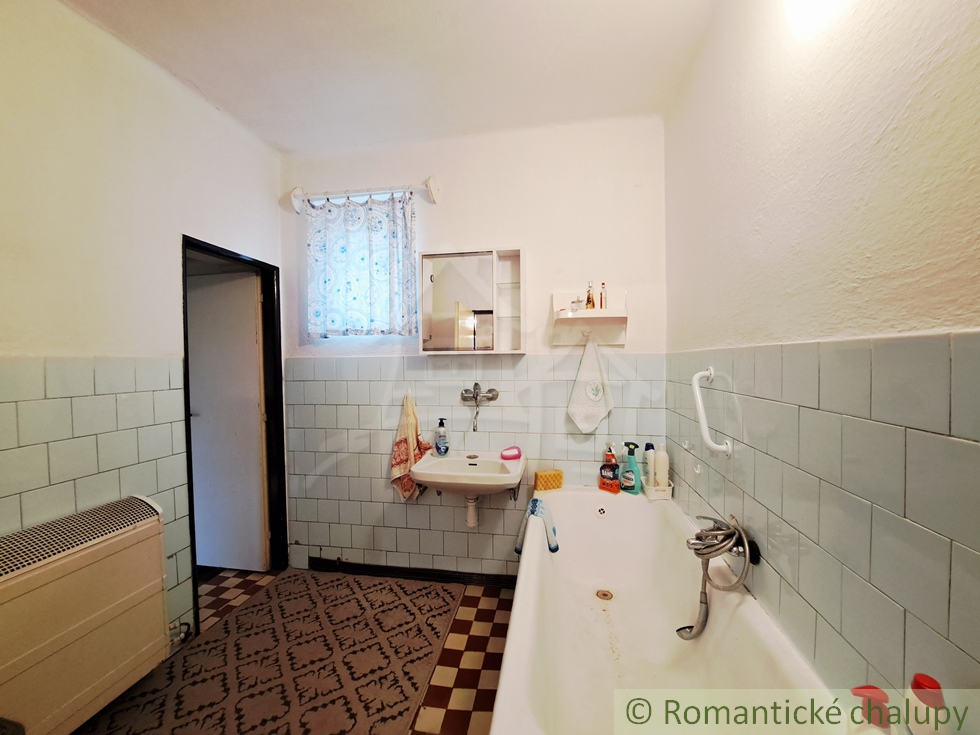 Starší dom, ktorý si zaslúži nový život, pozemok 700m2 - 20