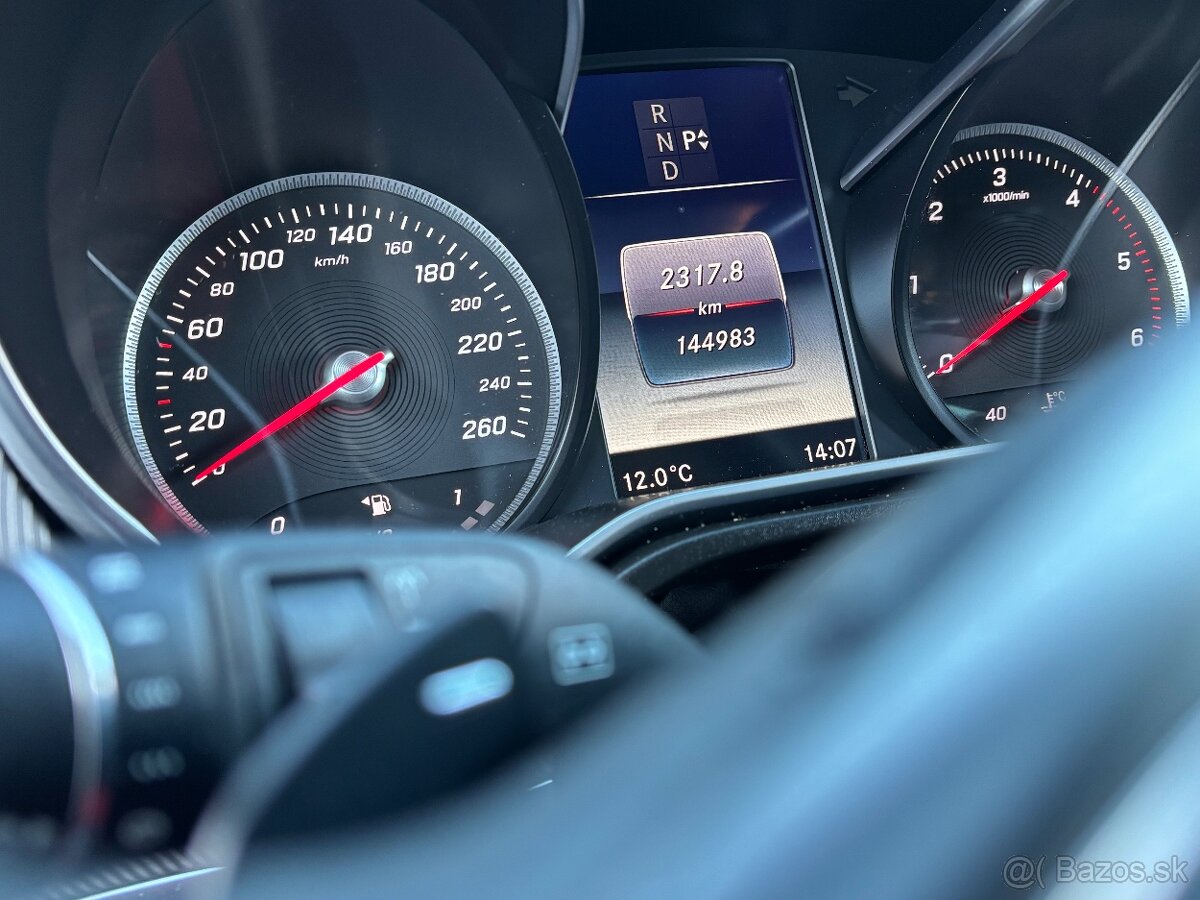 MERCEDES-BENZ V trieda V220 d lang A/T – 3/2016 – 149 000km - 20