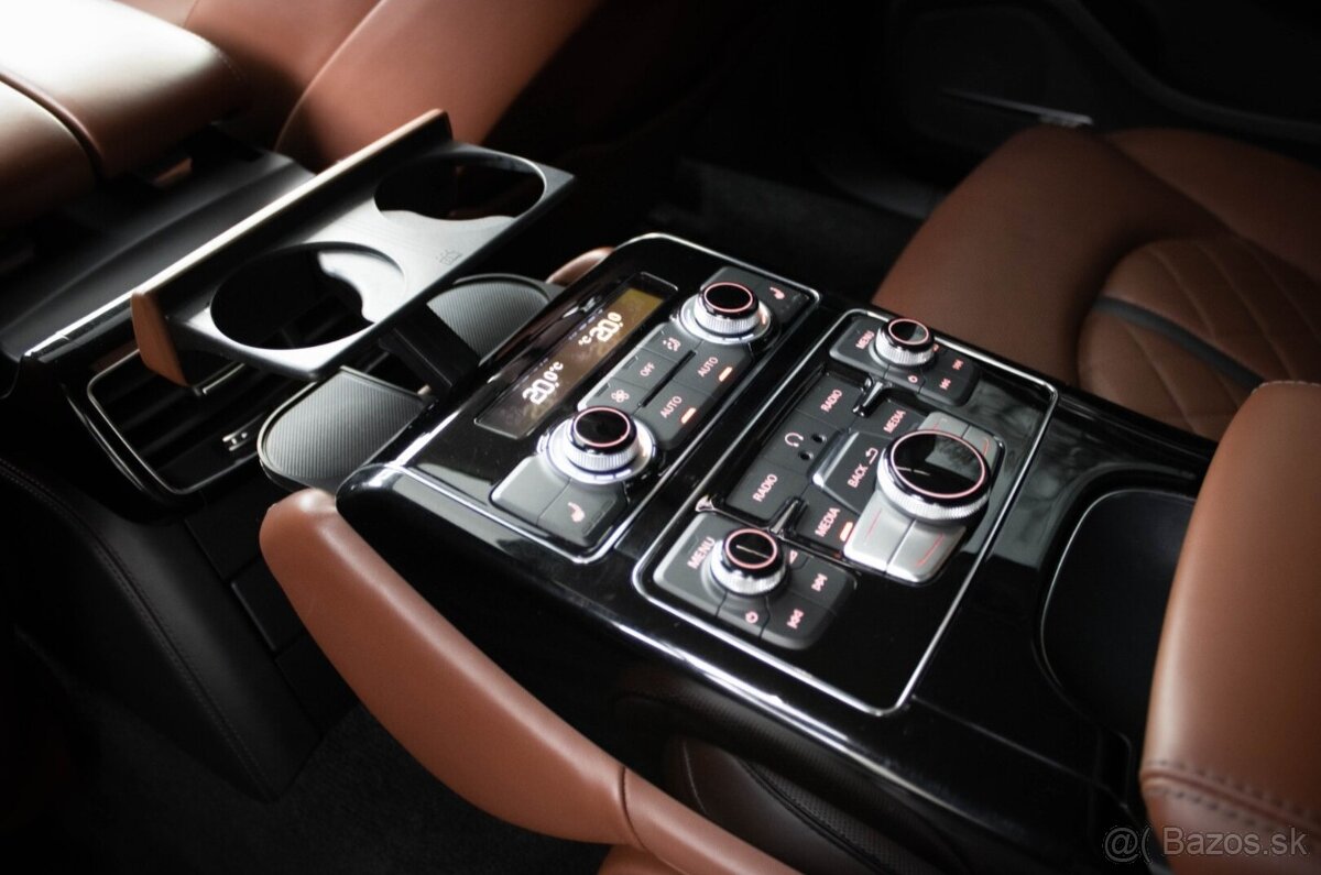 Audi S8 / SVK auto / TOP STAV / - 20