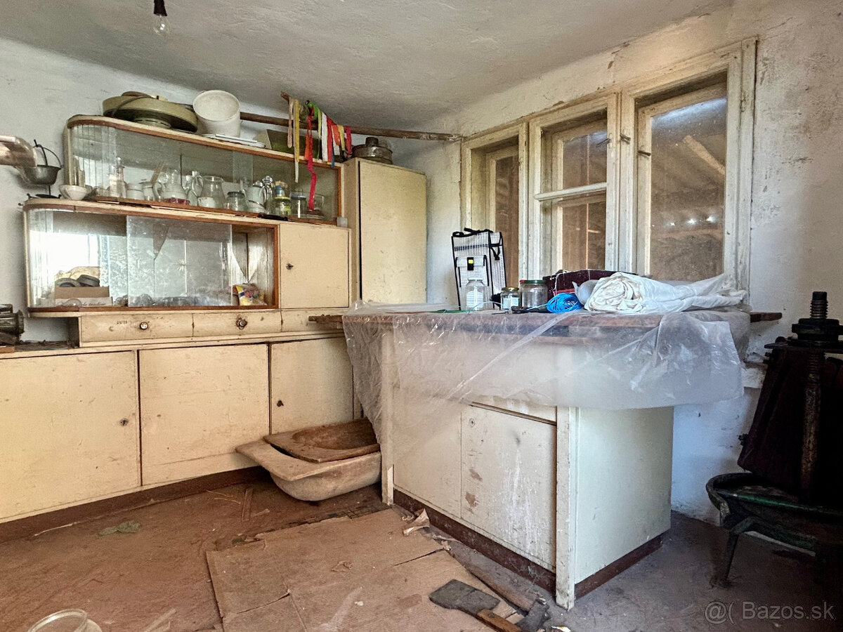 Na predaj čiastočne rekonštruovaný 4-izb. RD s garážou. - 20