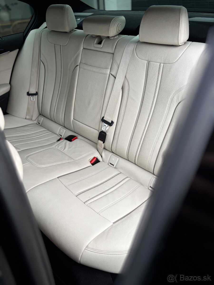 BMW 540i xDrive M Sport G30 - 20