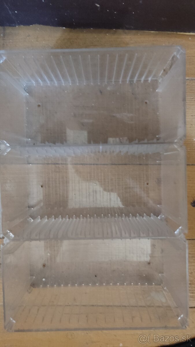 stojany na MC,CDdisky,VHS, mini disky - 20