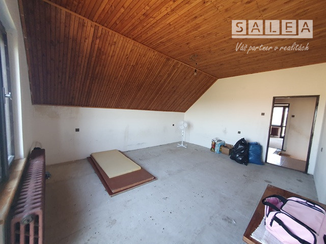 Exkluzívne Rodinný dom 6izbový + pozemok Veľké Kostoľany - 20