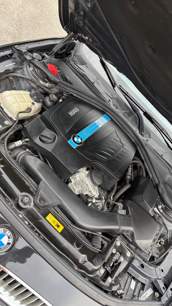 BMW F30 335i ACTIVE HYBRID 3 Sedan Black-sapphire metallic - 20