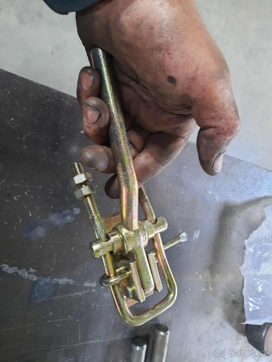 Hydraulicky piest - 20