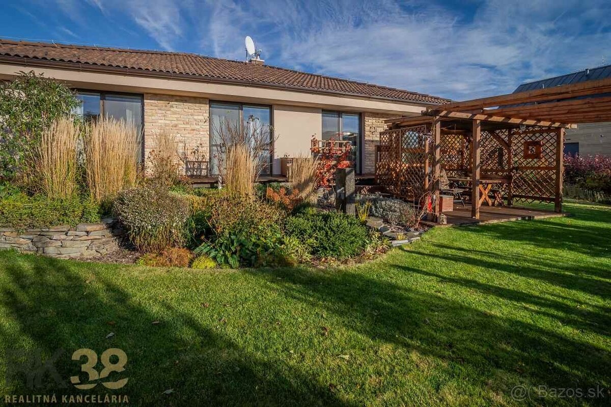 Jedinečná ponuka: Rodinný dom s nádherným výhľadom - 20