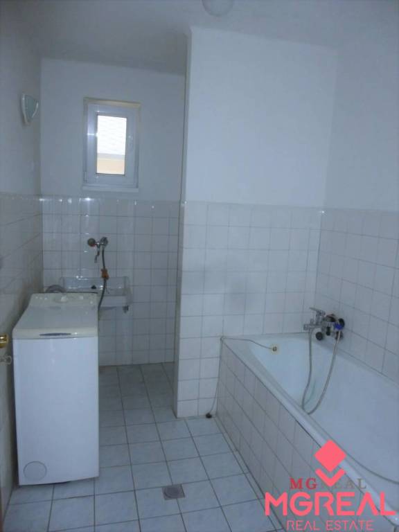 Podnikanie - bývanie - 2x dom Topoľčany - 20