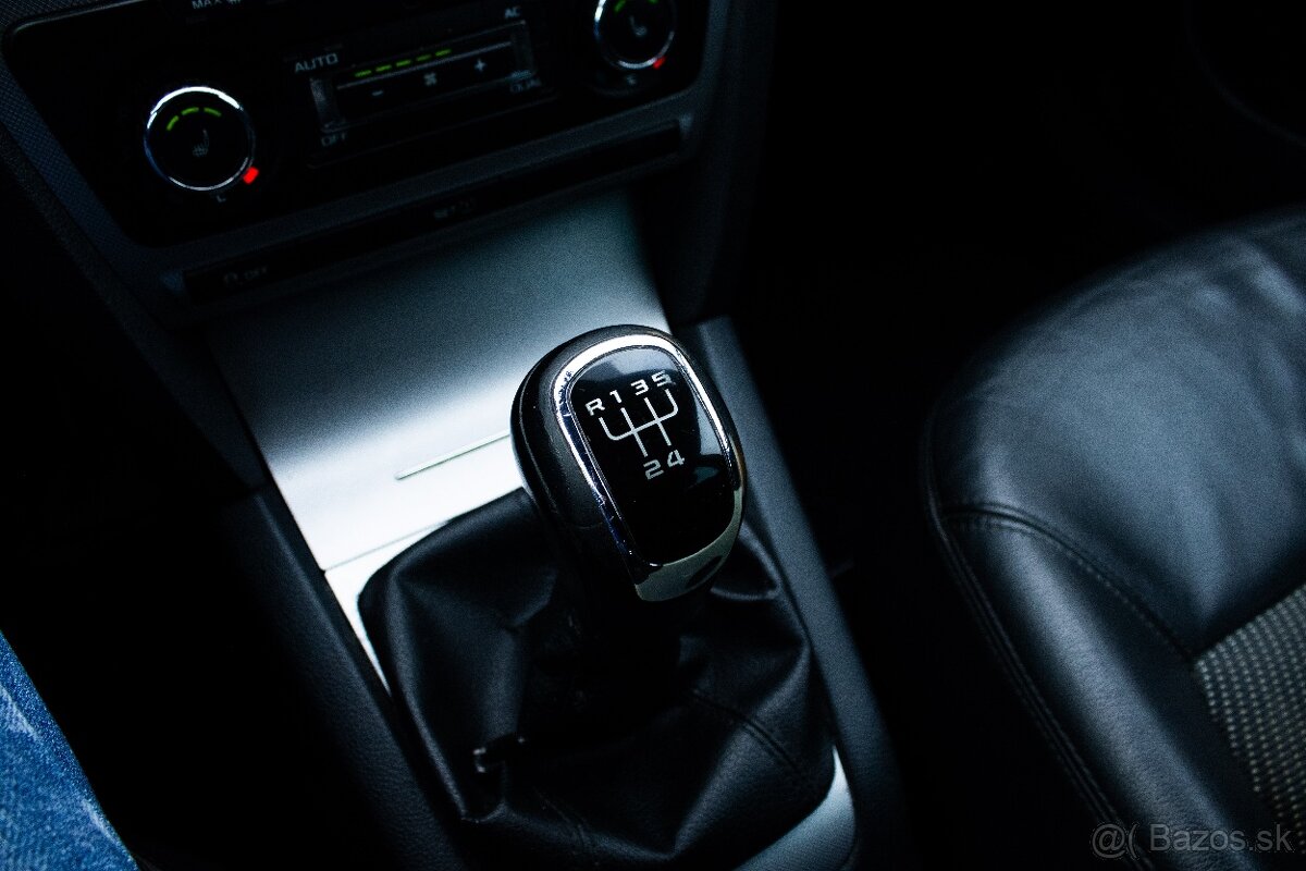 Škoda Octavia Combi 2011 1.6 TDI 77kW - 20