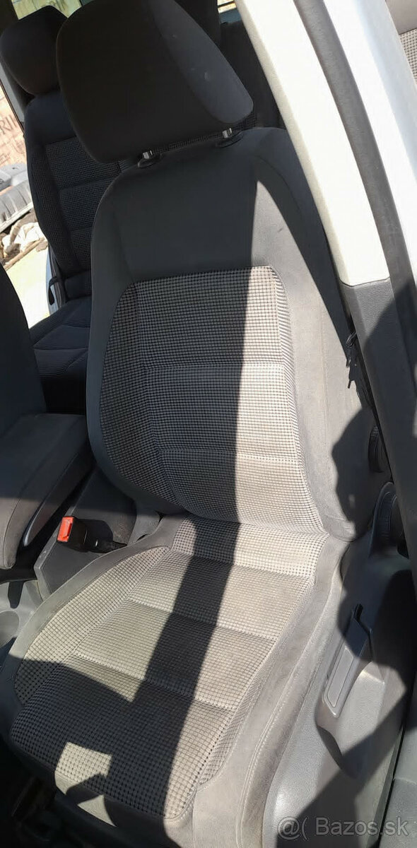 Volkswagen Touran 1,9TDi 77kw motor: BKC DSG - 20