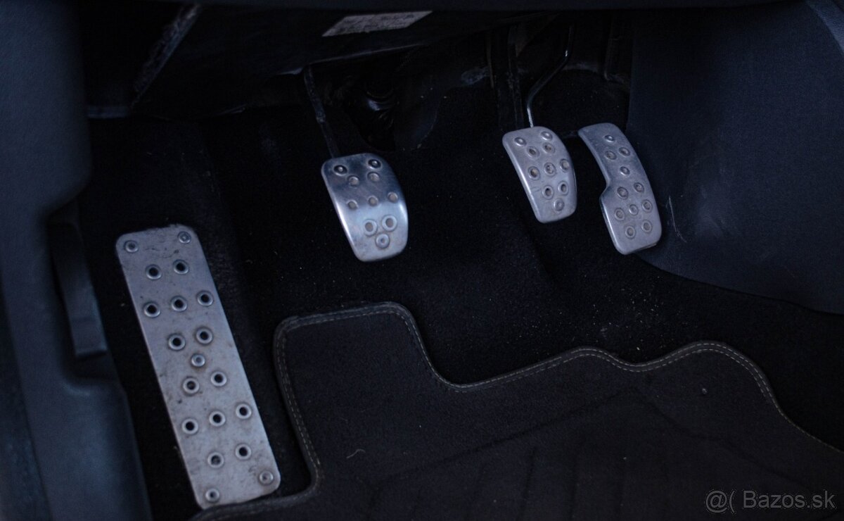 Renault Clio RS 2.0i 16V - 20