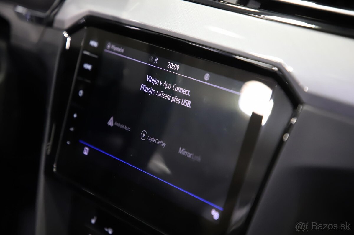 Volkswagen Passat B8 Variant 2.0 TDI 90kW DSG automat - 20