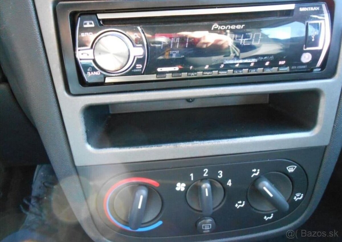 Opel Combo 1,4 66 kW Historie benzín - 20