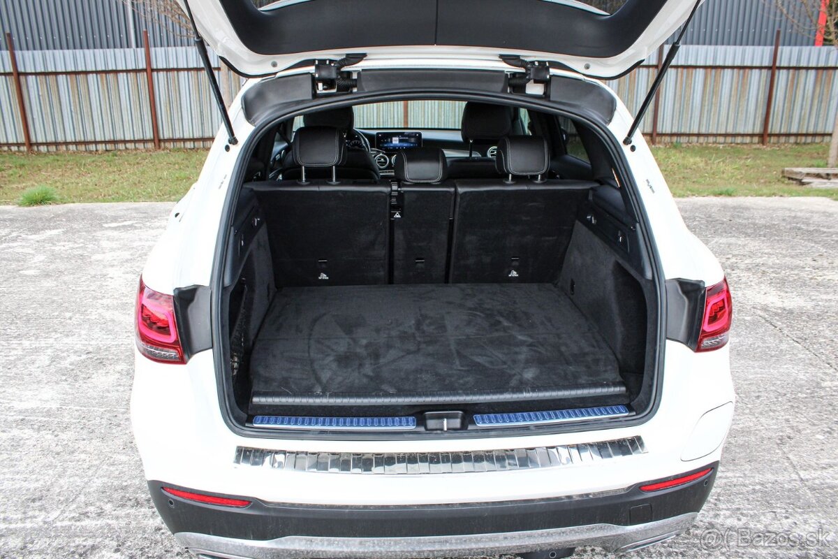 Mercedes GLC SUV 300 E 4MATIC A/T 245KW - 20
